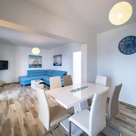 Appartement Guliva Rab Town