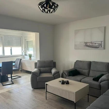 Guliva Apartmán Rab Town