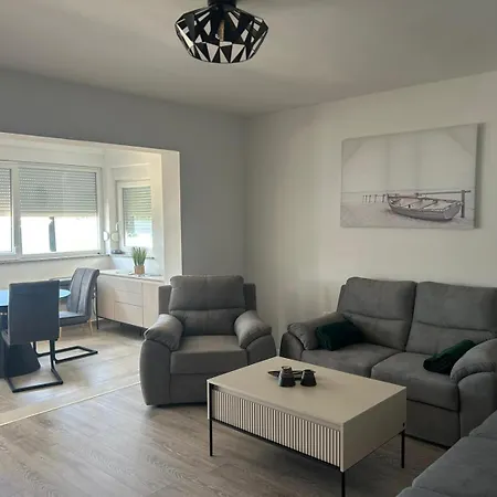 Apartment Guliva Rab Town