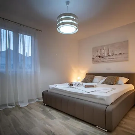 Guliva Apartament Rab Town