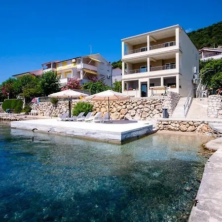 Guliva Apartament *