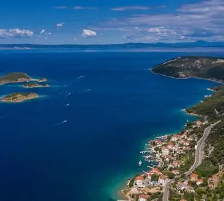 Guliva * Supetarska Draga